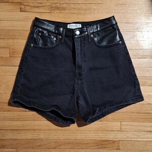 Abercrombie & Fitch Dad Shorts